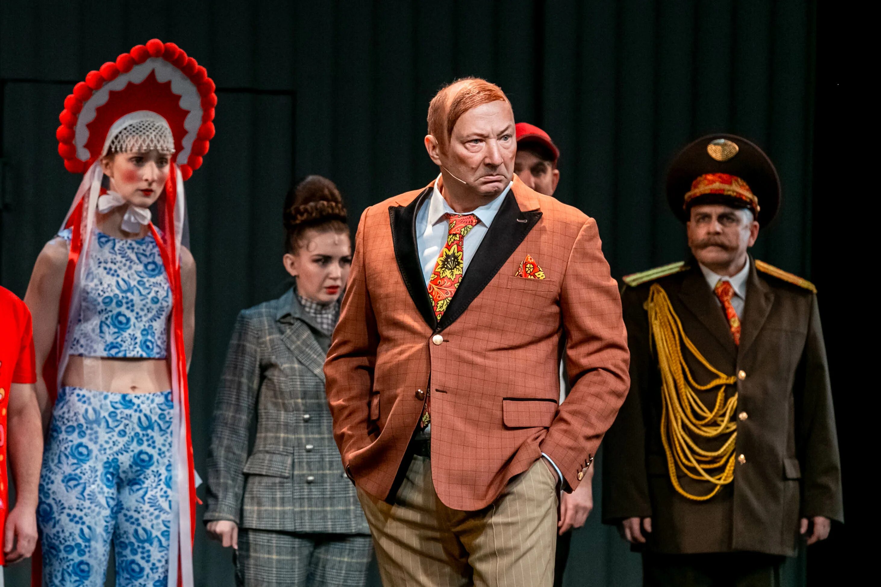 Дураки дороги спектакль отзывы. Театр эстрады экстерьер. Сын аркадия райкина. Дураки дороги спектакль отзывы. Дураки дороги спектакль отзывы.