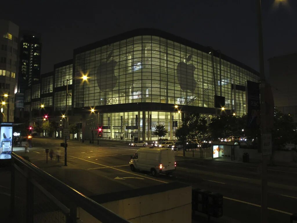 Офис apple. Офис апл в сша. Здание эппл в америке. Эпл здание в сша. Офис компании apple.