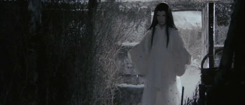 колье для снежной бабы.