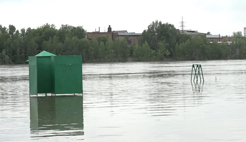 Уровень воды в оби октябрьское. Паводок реки Обь. Наводнение в Алтайском крае. Паводок в Алтайском крае в 2023 году. Наводнения в России.