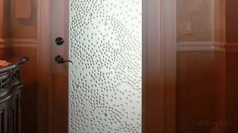 Межкомнатная дверь разбито стекло