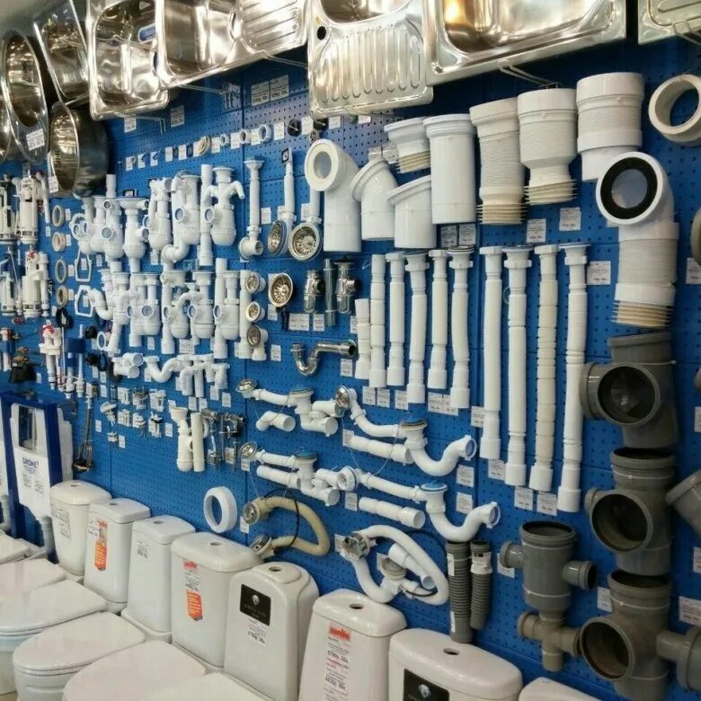 инженерная сантехника витрины. магазин инженерной сантехники. хранение различных кранов сантехнических. фитинги для труб. инженерная сантехника трубы.