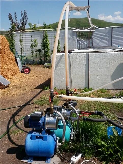 Насосный участок. Насос дренажный gardena. Gardena насос садовый 4000/5 comfort 01732-20. Скважинный насос gardena 6000/5 inox premium. Насосный участок.