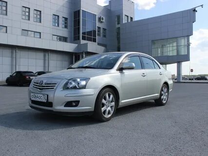 Авенсис 2004