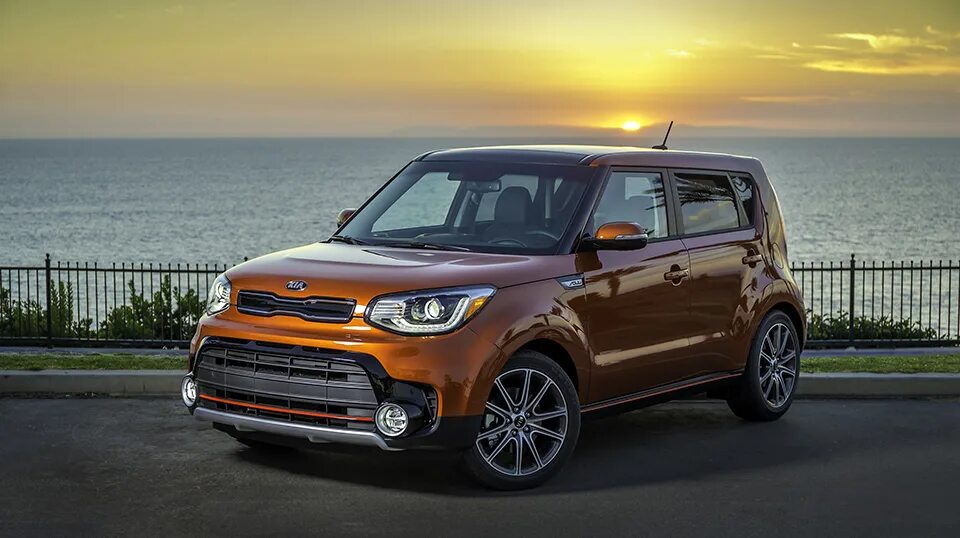 2018 Kia Soul EV Turbo Review - YouTube