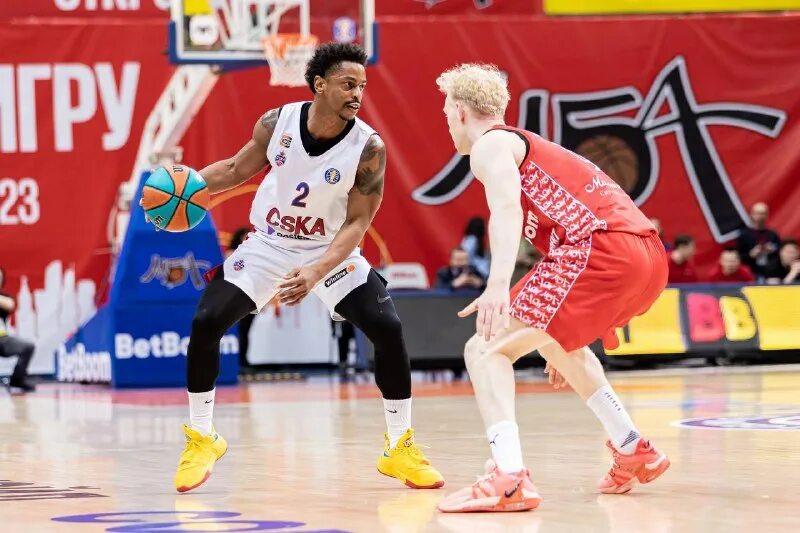 Единая лига втб. Матч мба цска. Мба цска 27 января. Уникс мба москва. Травма баскетболист лига втб.