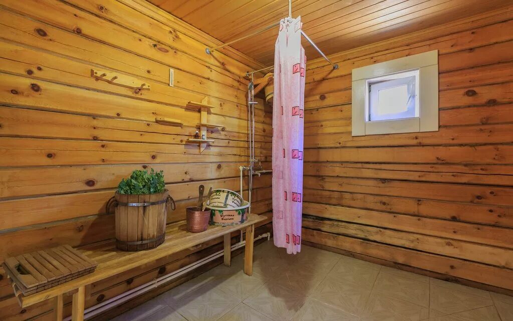 бани с купелью в красноярске. баня с купелью березовка. баня в красноярске на дровах с купелью. красноярская парильня. баня бобры дрокино красноярск.