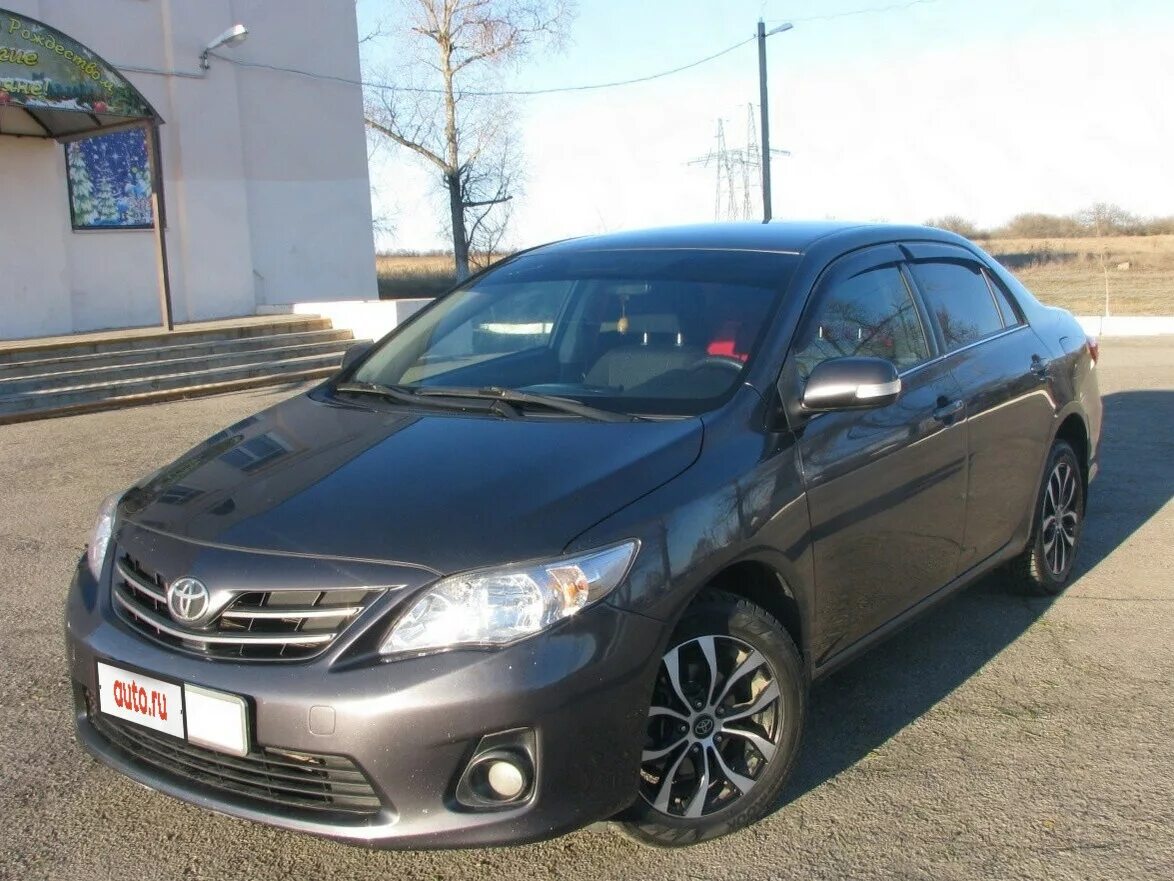 Б у тойота 150. Toyota Corolla e150 Рестайлинг. Toyota Corolla 2011 Рестайлинг седан. Тойота Corolla с пробегом. Битая Тойота Королла 150.