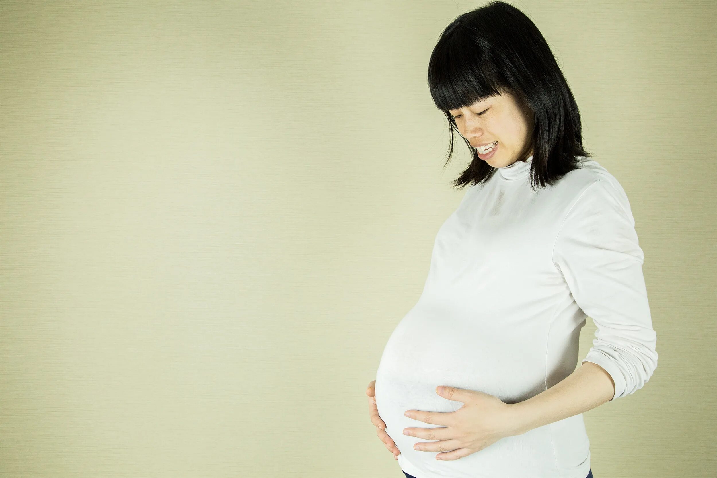 Китайские беременные женщины. Беременные азиатки.