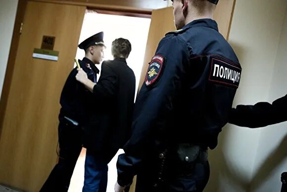 Угрожают полицией. Угрожают полицией. Полиция задержала женщину. Угрожают полицией. Неуважение к полиции.