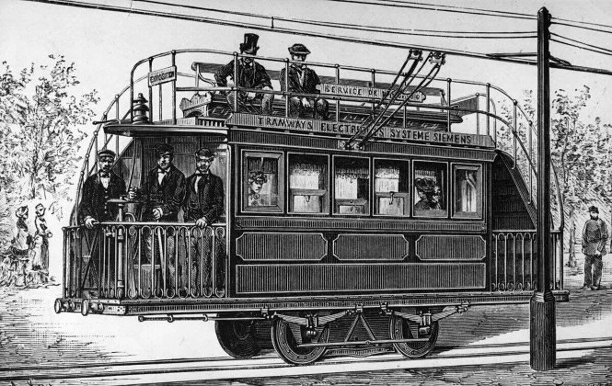 Трамвай первые 25. Трамвай Сименса 1881. Вернер фон Сименс трамвай 1881. Электрический трамвай Пироцкий. Первый в мире трамвай 1881.