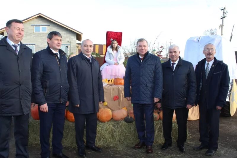 Село Ухманы Канашского района Чувашской Республики. Ухманская СОШ Канашского района. Никонов в.м. Канашский район.