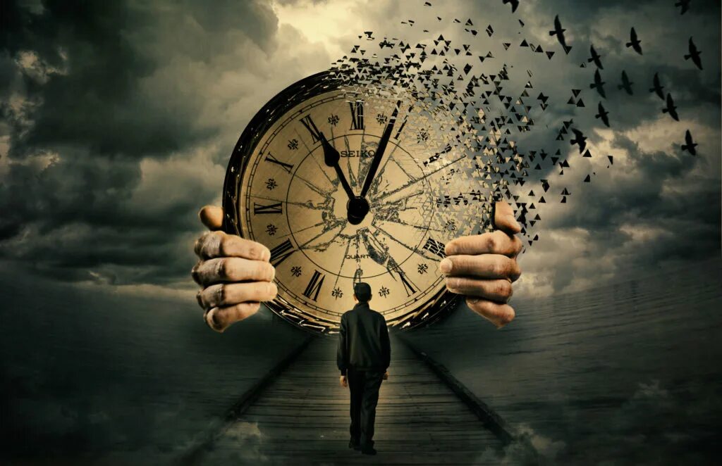 Часы ожидание. Часы со стрелками. В ожидании конца рабочего дня. А время уходит. Стрелки часов.