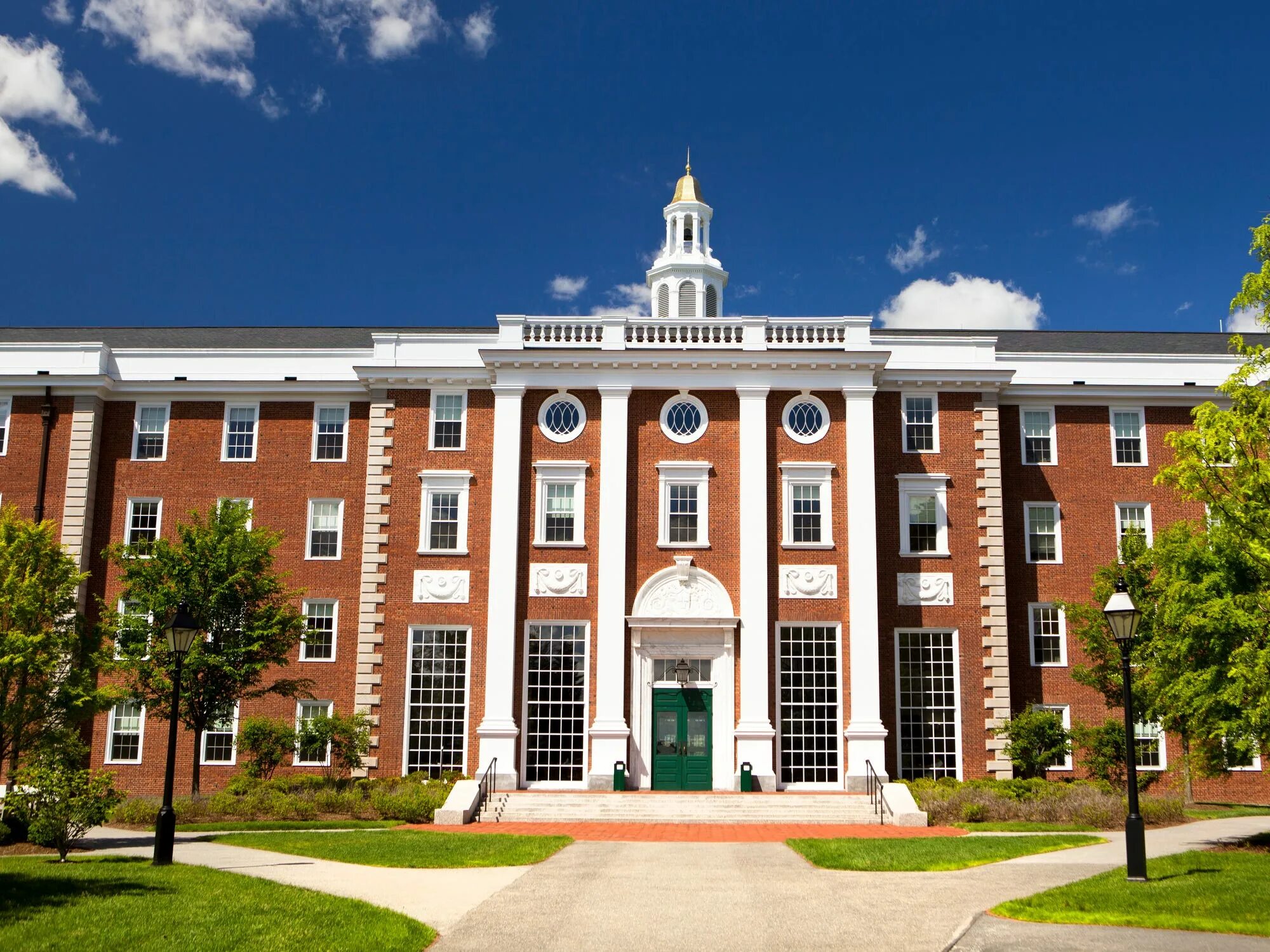 University image. Гарвардский университет (harvard university), сша. harvard university кембридж, штат массачусетс, сша. гарвард университет здание. гарвардский колледж в сша.