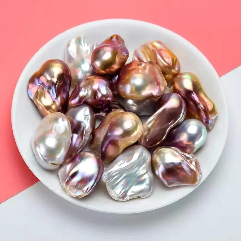 жемчуг в мидиях. беззубка моллюск жемчуг. обыкновенная жемчужн ца. жемчужница миддендорфа. мидии жемчуг маленький.