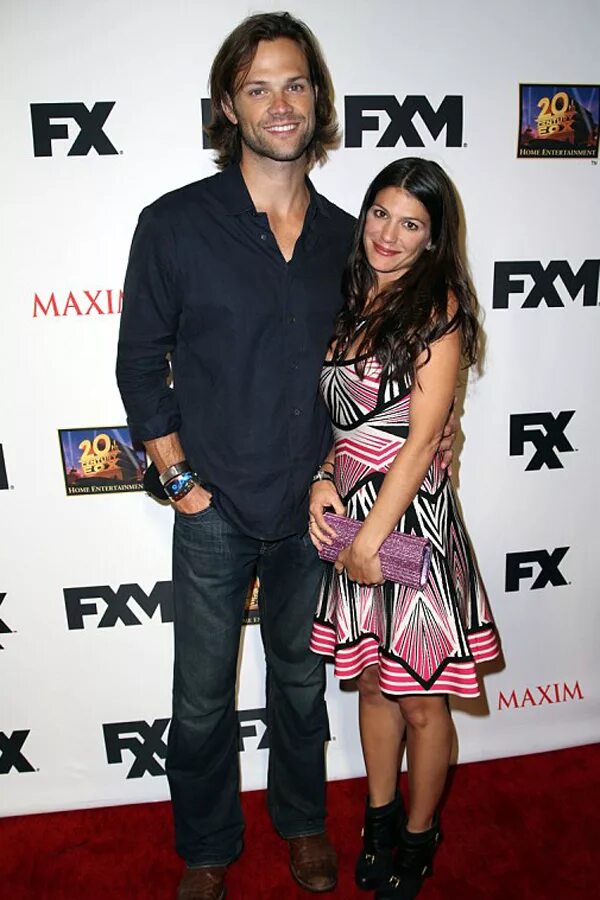 жена сема. жена сема. жена сема. падалеки джаред и его жена. сэм селезнев дом 2 сейчас.