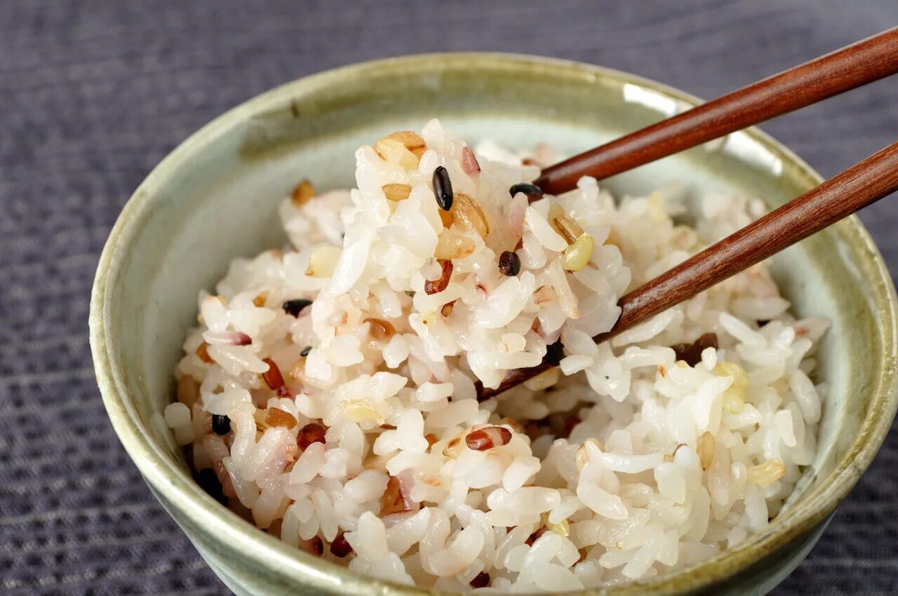 Рис Гохан. Японская кухня рис. Рис в Японии. Китайский рис. Как едят рис палочками