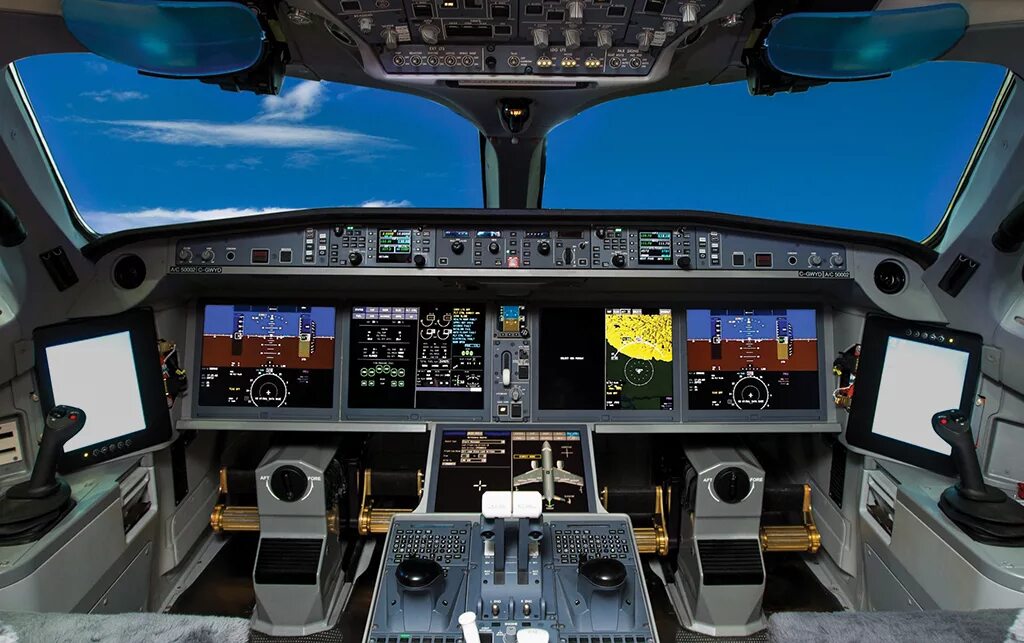 Журнал автопилот 1996. Чехлы автопилот на ауди а4. Автопилот 6 букв. Airbus a340 cockpit. Комплект авточехлов в упаковке.