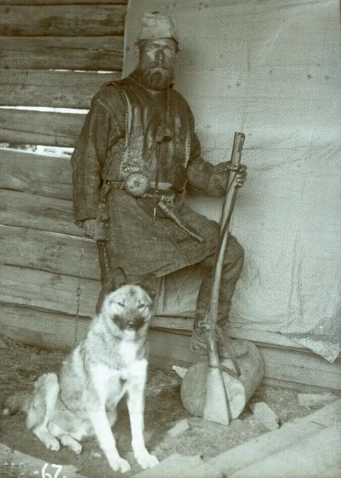 Охотник начало 20 века. Поморы вологодской губернии. Охотник начало 20 века. Сибирские промысловики 19 века. Охотник с огромным кузнечиком.