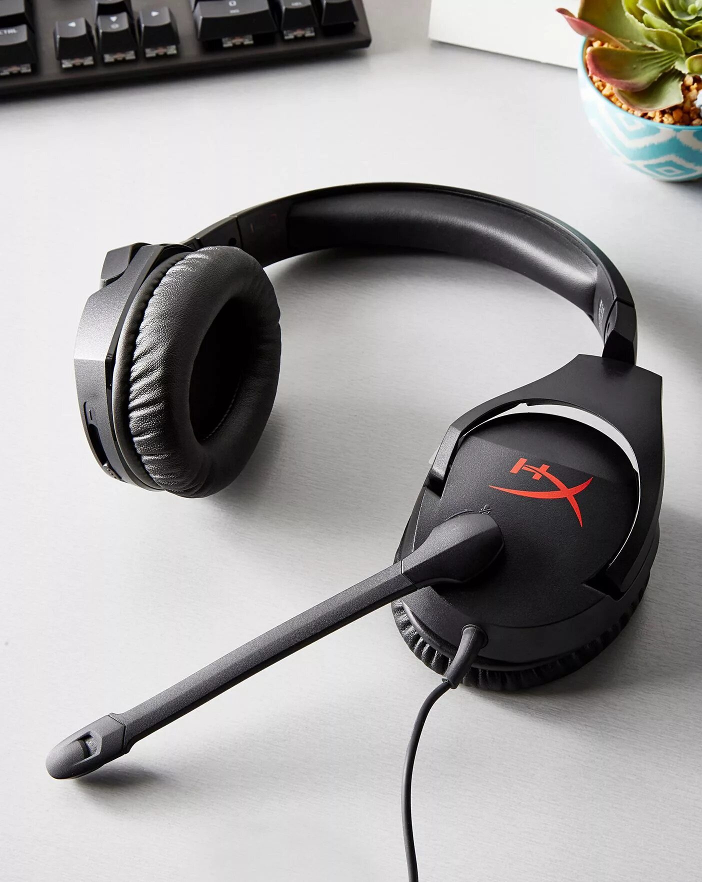 Hyperx. Наушники HYPERX cloud Stinger. HYPERX cloud Stinger 2. HYPERX cloud Stinger Core. Игровые наушники HYPERX cloud Stinger Core.