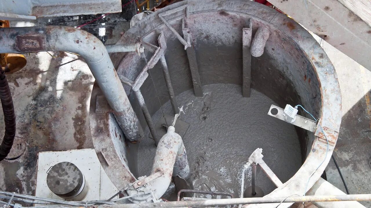 Перемешиватель бурового раствора пбрт-75. Долив бурового раствора. Блок приготовления бурового раствора бпр-70. Таблица долива скважины. Соленасыщенные буровые растворы это.