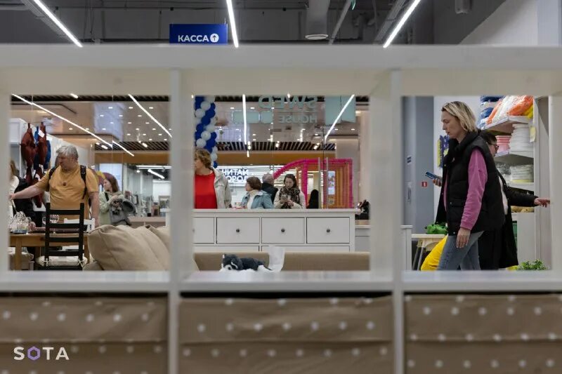 Swed house открытие в москве. магазин хаус тц щёлковский. Swed house магазин москва. очередь в тц. открытие магазина икеа.