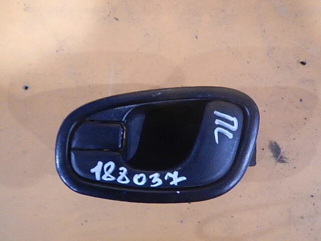 ручка двери ланос внутренняя левая передняя 2008 артикул. ручка внутренняя ланос. ручка дверная внутренняя chevrolet lanos 96276439. шевроле ланос ручка внутренняя левая артикул. ручка внутренняя ланос.