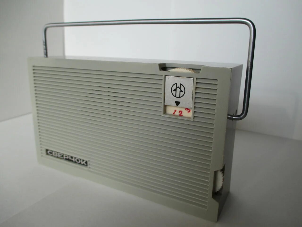 приставка 20 каналов dvb t2. приемники без антенны. антенна для тв приставки на 20 каналов. ресивер для цифрового телевидения dvb-t2 с антенной. приемники без антенны.