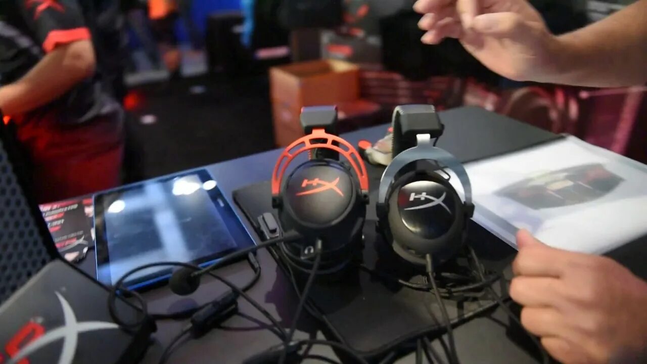 Cloud vs cloud 2. Hyperx cloud alpha&quot;. hyperx alpha ачх. philips shp9500 vs hyperx cloud alpha s. хайпер икс клауд альфа 2.