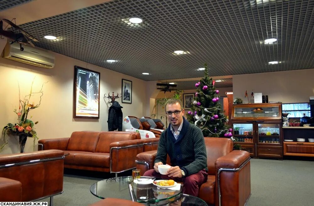 Вип зал храброво калининград. Бизнес зал храброво внутренние. Вип зал храброво калининград. Бизнес зал храброво внутренние. Аэропорт храброво вип зал.