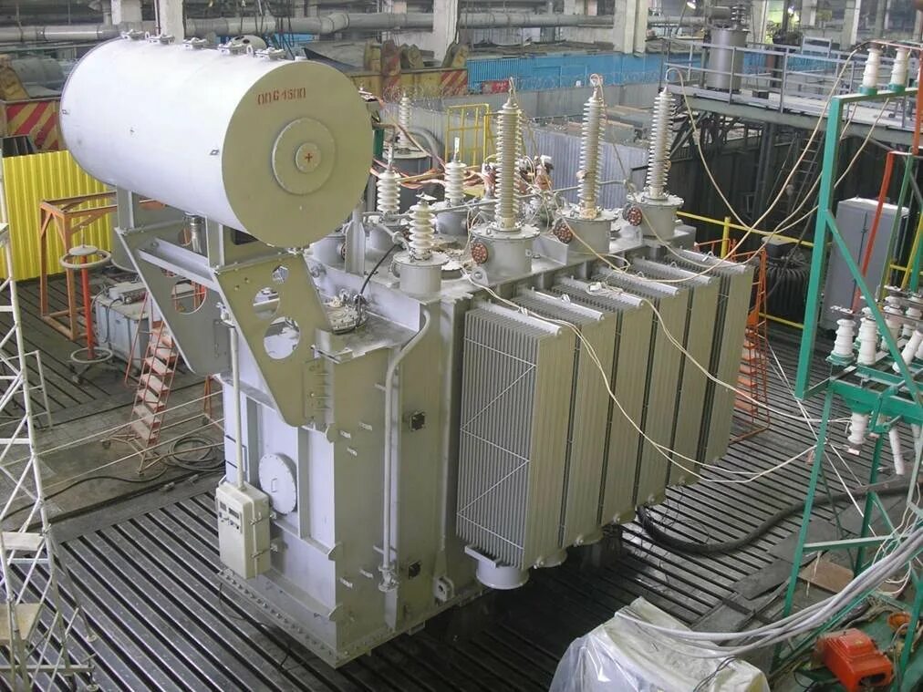 Трансформатор 110. Силовой трансформатор 110 кв тдтн. силовой трансформатор 110 кв10кв. трансформатор тдц-80000110. трансформатор тдн-10000 110у1.
