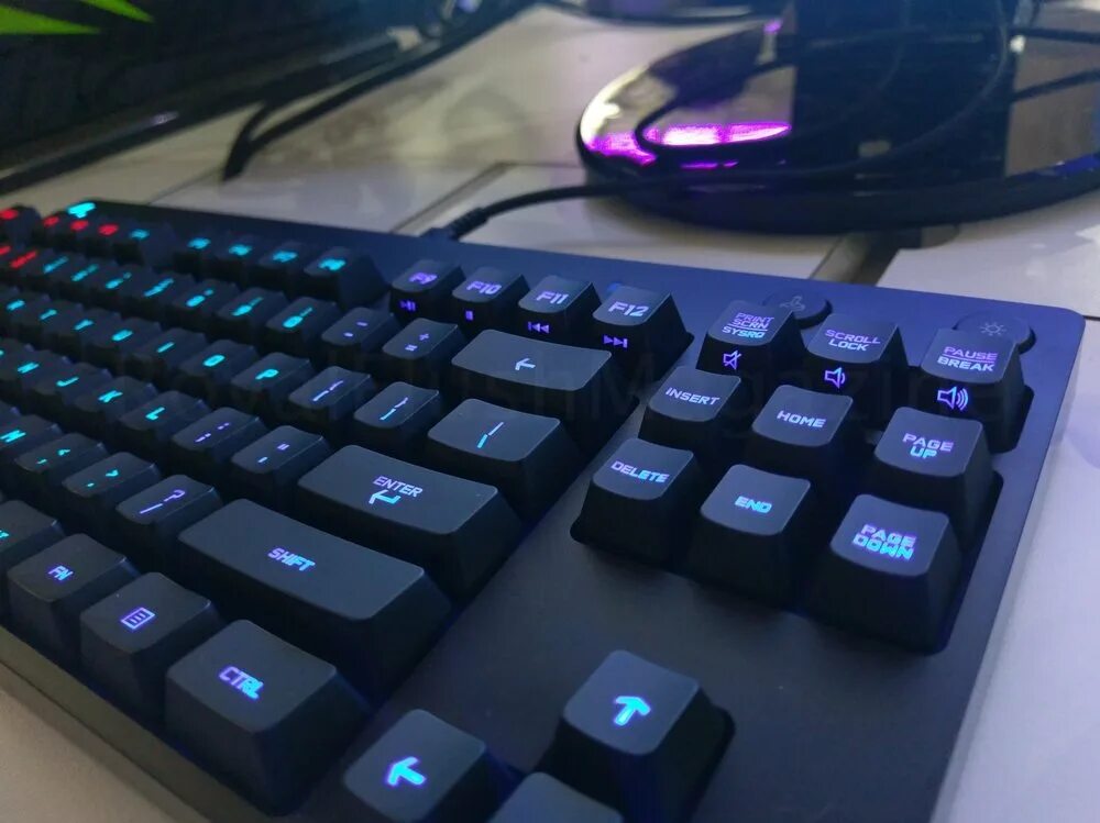 Logitech g pro x tkl