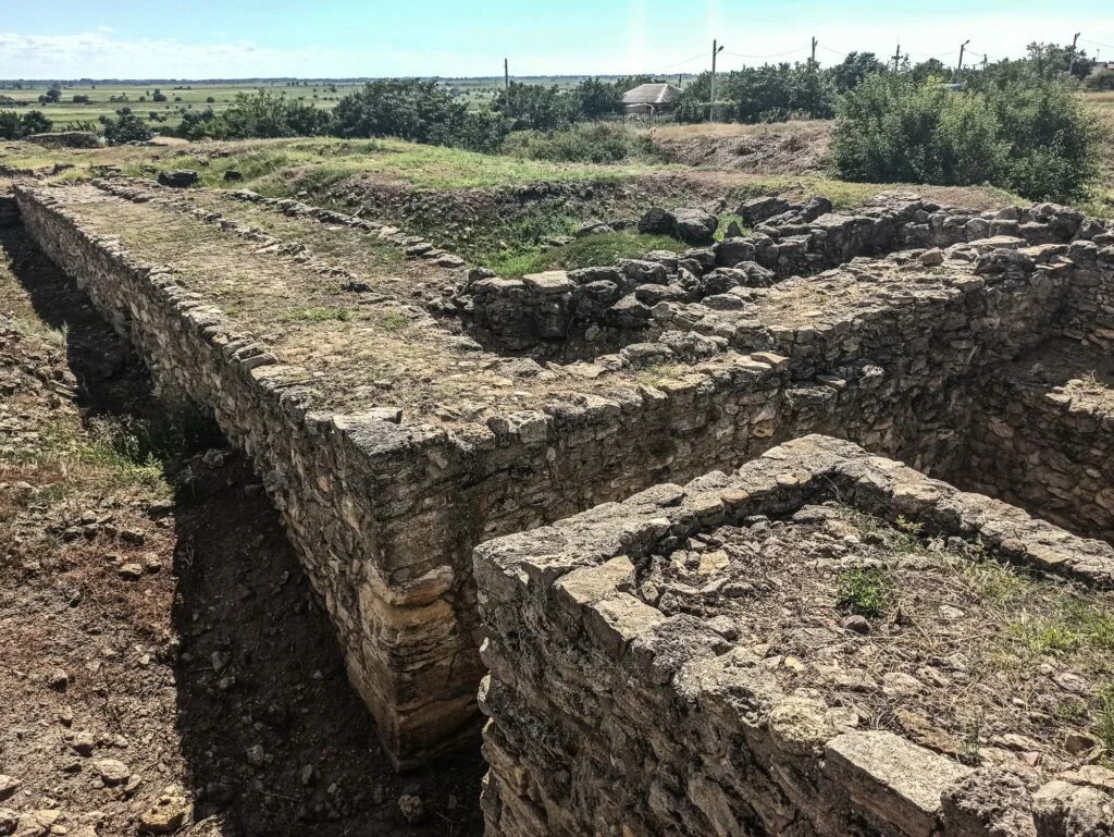 танаис просят регистрацию пройти