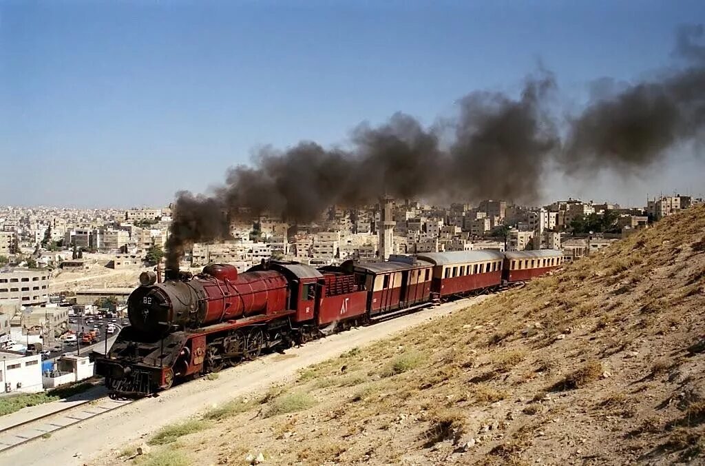 Зачем железная дорога. Хиджаз железная дорога. Железные дороги Сирии. Сирия ЖД дороги. Поезда Иордании.