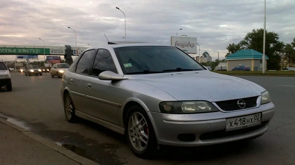 Вектра б 2000 года. Опель Вектра б 1999г. Опель Вектра Рестайлинг 2000. Opel Vectra b 2000. Opel Vectra 1999.