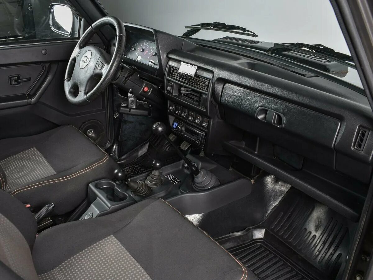 салон 2131. нива 2131 интерьер. нива 2131 салон. салон 2131. нива 2131 салон.