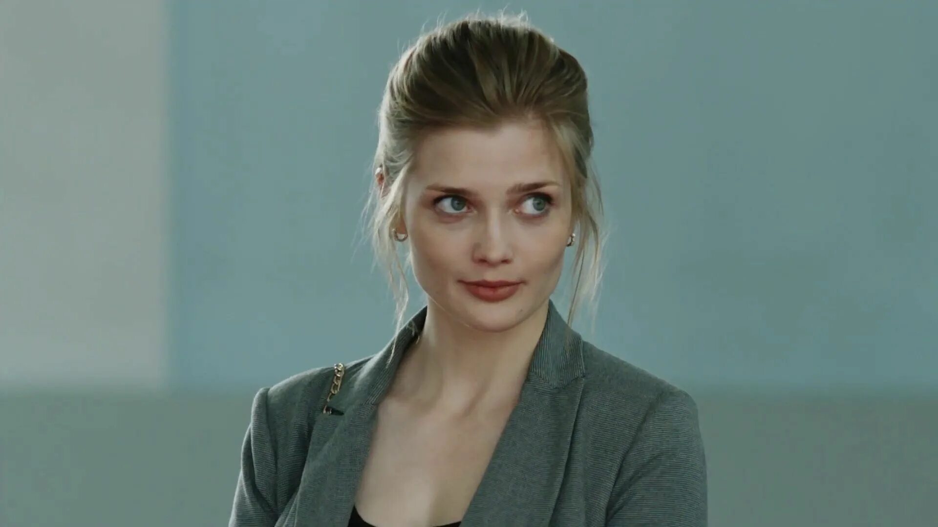 Алина ланина 2021. Детектив мелодрама 2022. Алина ланина отчий берег. Мавки стажёр сериал. Алина ланина на париж.