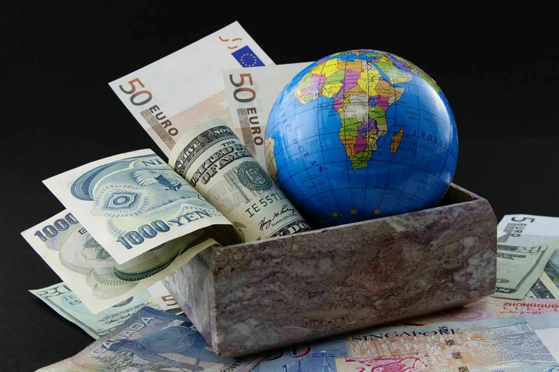 Мировые деньги. Мировая экономика. Деньги государства. Мировая торговля.