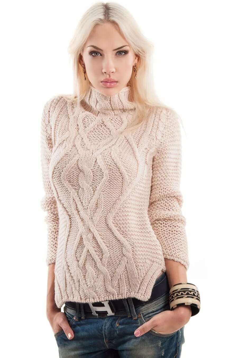 Свитер женский. Вязаный свитер женский. Модные свитера. Стильный свитер женский.