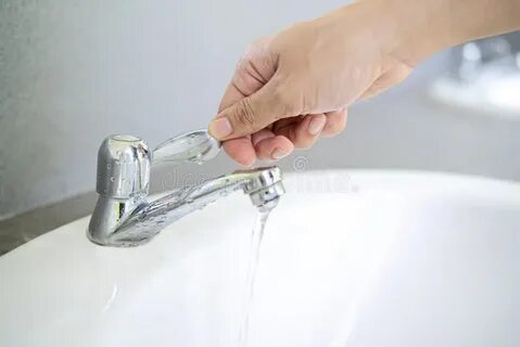 Закрыть кран на улице