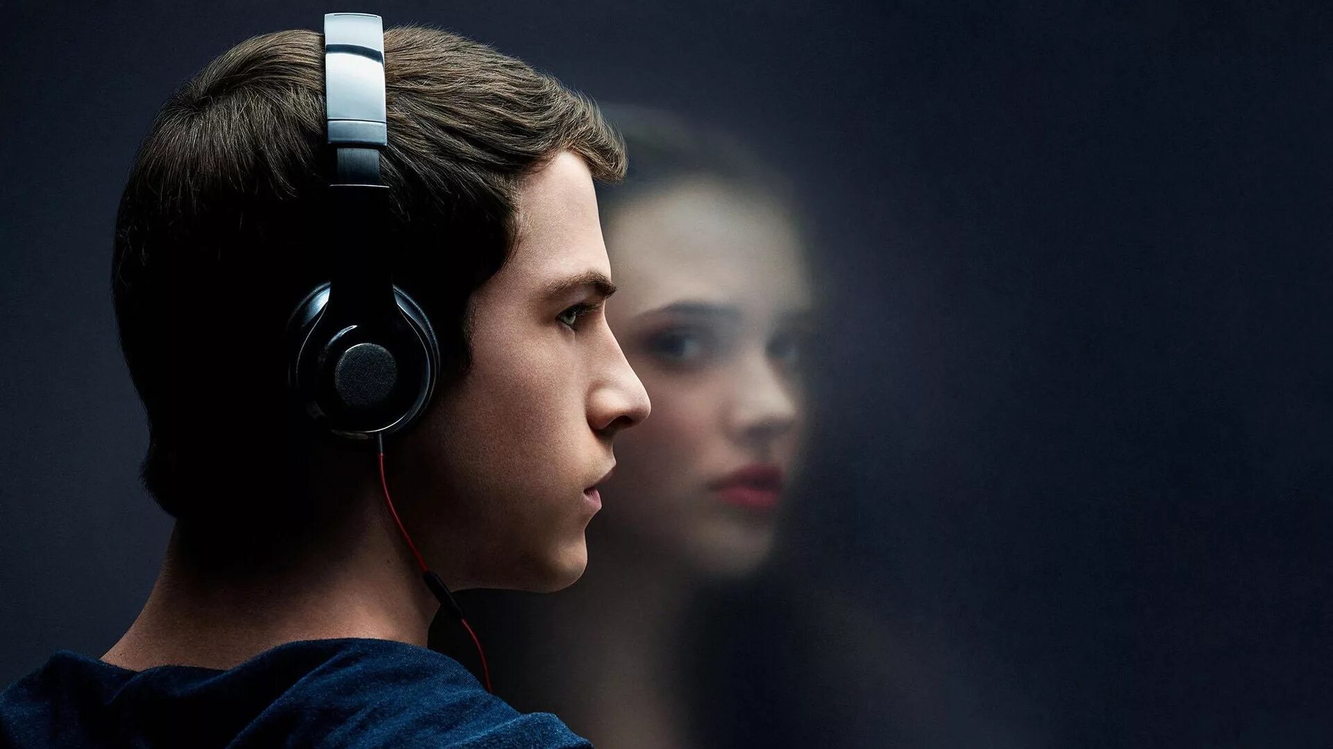 13 Reasons why. 13 Reasons why Wallpaper. 13 Причин почему главные герои. 13 Причин почему обои на рабочий стол. Why she be late