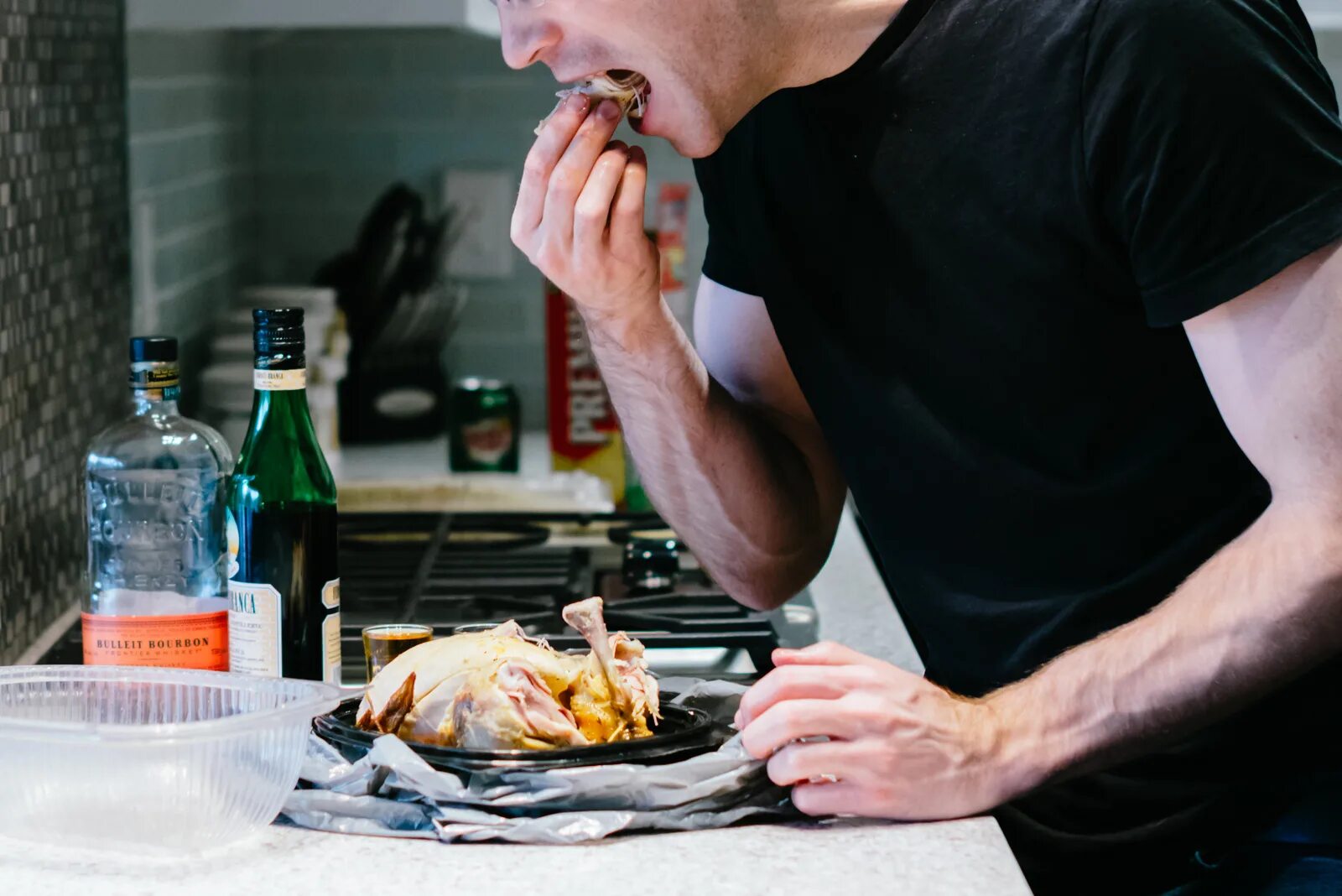 отравление от еды. рвота непереваренной пищей у ребенка. Food poisoning. пищевое отравление симптомы. рвота непереваренной пищей при.