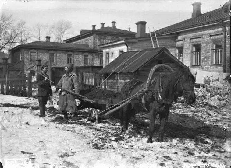 Быт 10 2. Фотограф Лобовиков Вятка. Лобовиков ДОМОВНИЦА.