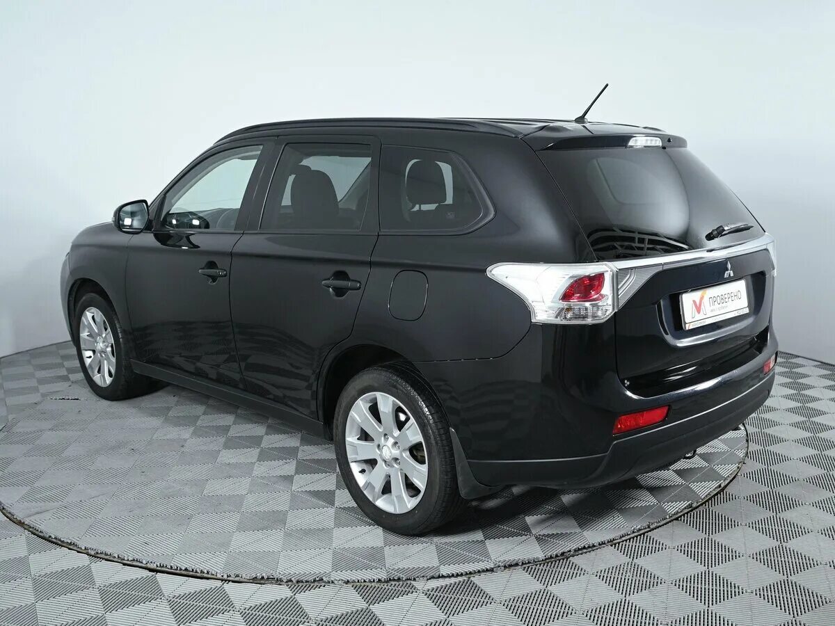 Мицубиси бу спб. Mitsubishi Outlander черный. Mitsubishi Outlander 2012 черный. Аутлендер 2012 черный. Аутлендер 3 Black.