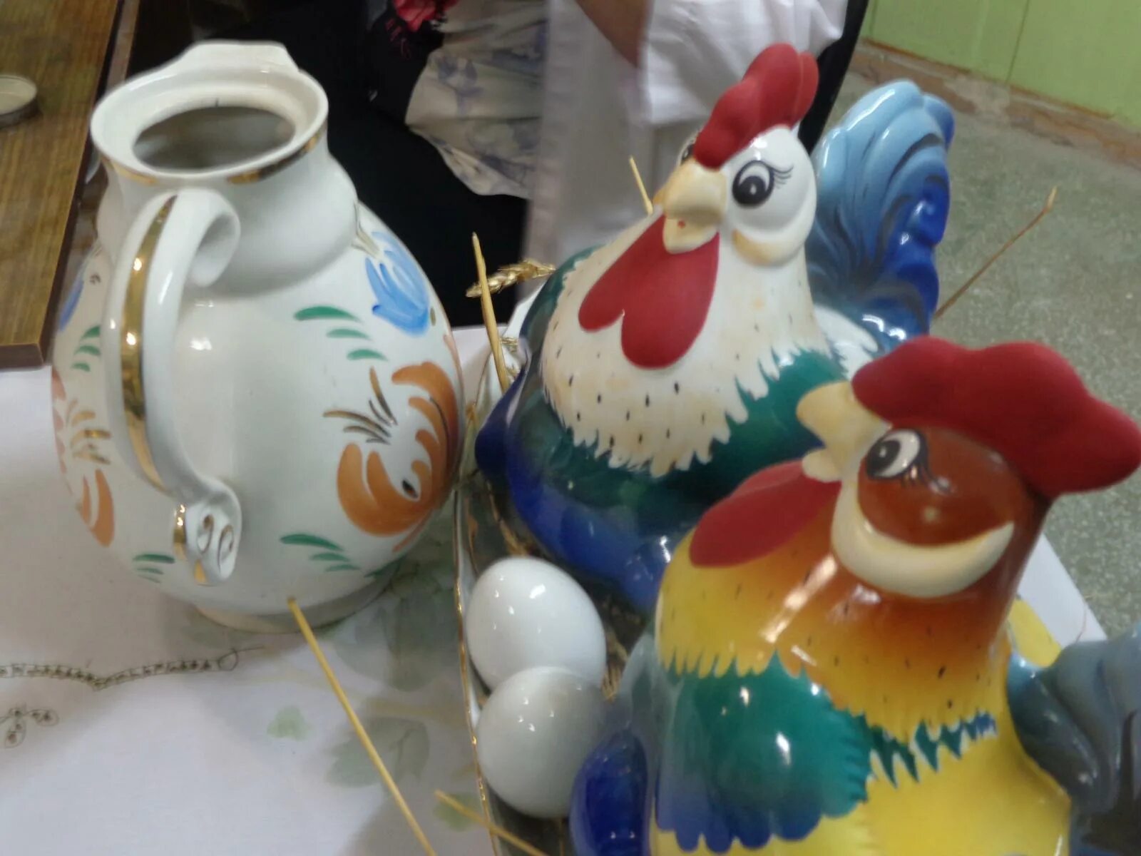 завод сысертский фарфор в сысерти. сысертский фарфоровый завод сысертский фарфор. сысертский фарфоровый завод сысерть. уральский фарфоровый завод сысерть. экскурсия на сысертский фарфоровый завод.