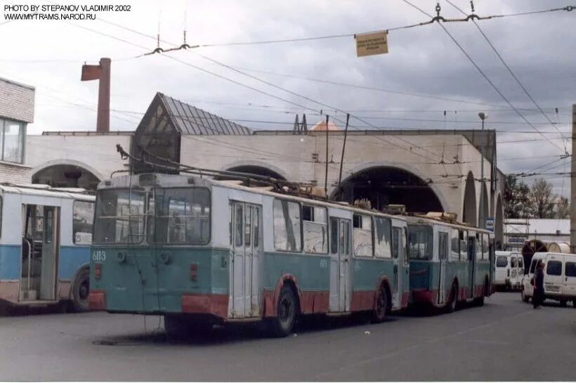 Троллейбус поезд. Троллейбусный поезд ЗИУ. Троллейбусные поезда ЗИУ-9. Троллейбусный поезд Петербург. Троллейбус сме.