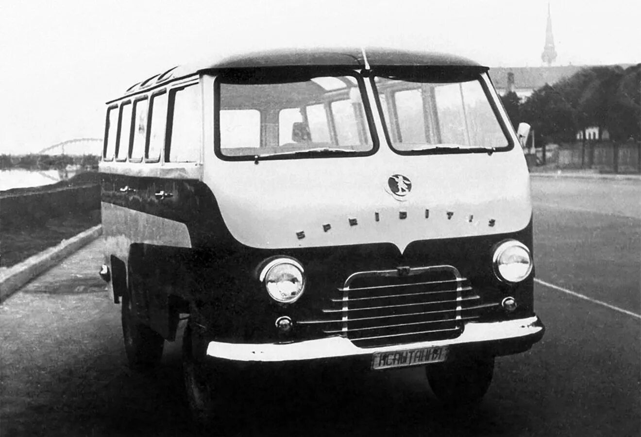 Автобус фабрика 8. РАФ-08 Спридитис. РАФ-977 микроавтобус. РАФ-10 микроавтобус. РАФ-8 микроавтобус.