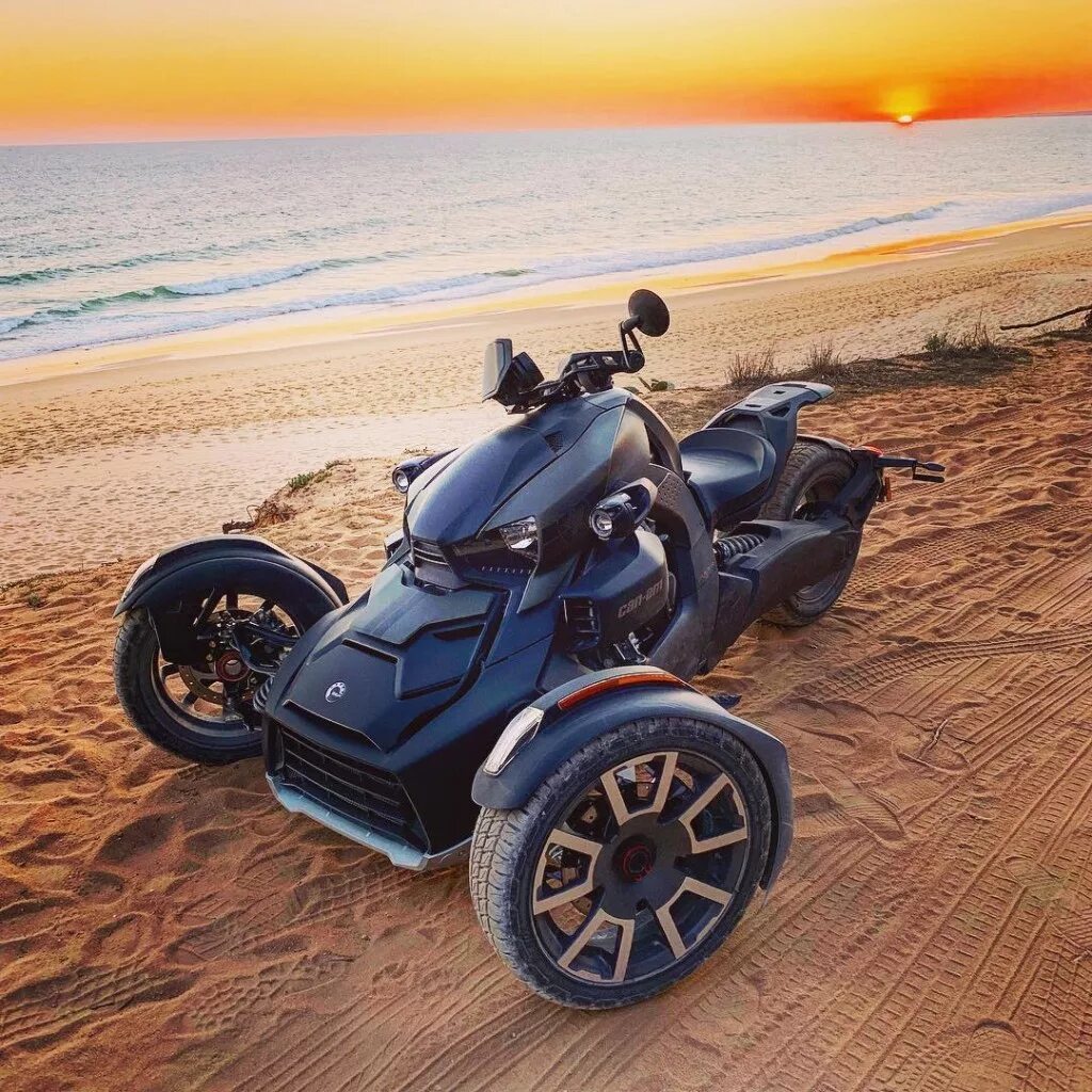 Cheap can am. Трицикл can am Ryker. BRP can-am Ryker. Трицикл БРП райкер. Трицикл BRP can-am.