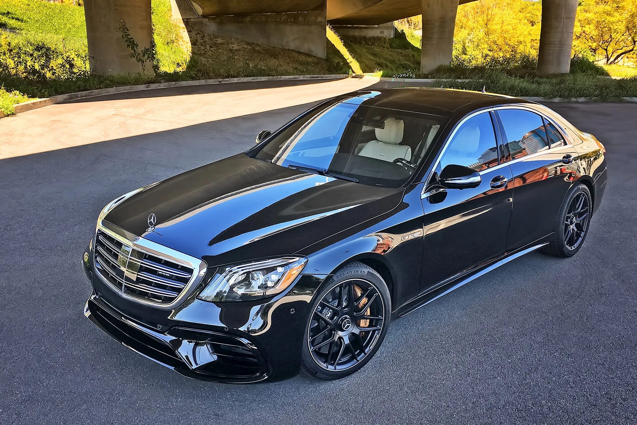 S63 w223. Мерседес s63 AMG. Mercedes АМГ 63 S. Mercedes s63 AMG 2019. S 63 АМГ седан.