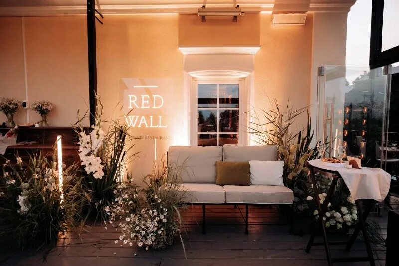 Катарина аренд якутск. Лучшее свадебное агентство grace. Мирабелла канди маргарита. Денис калиниченко. Реконструкторская свадьба.